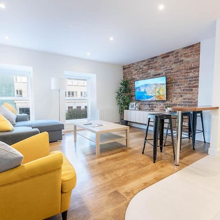 Modern Canal View Home, In City Centre, Sleeps 8 Голуэй Экстерьер фото